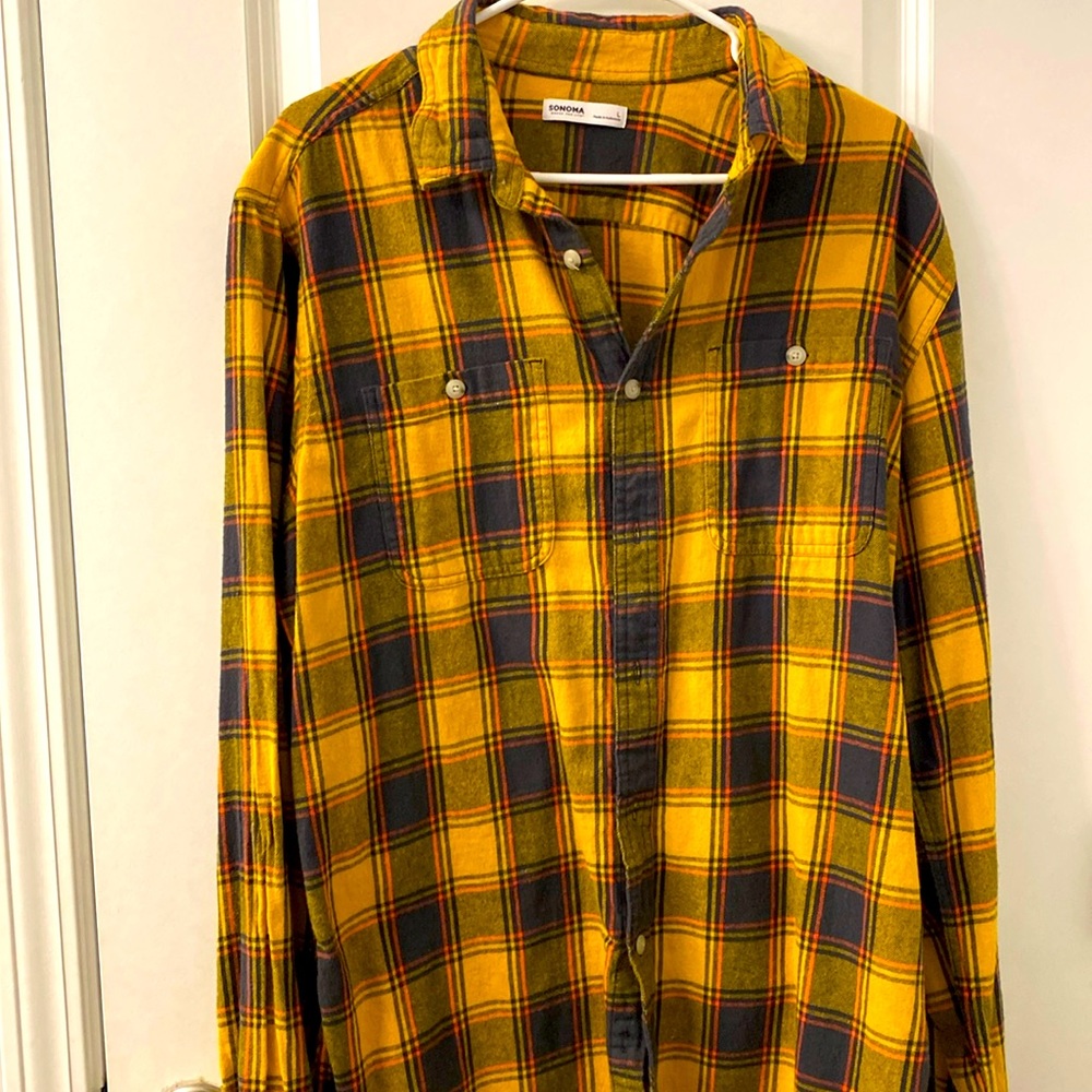 Sonoma plaid Flannel. Size L